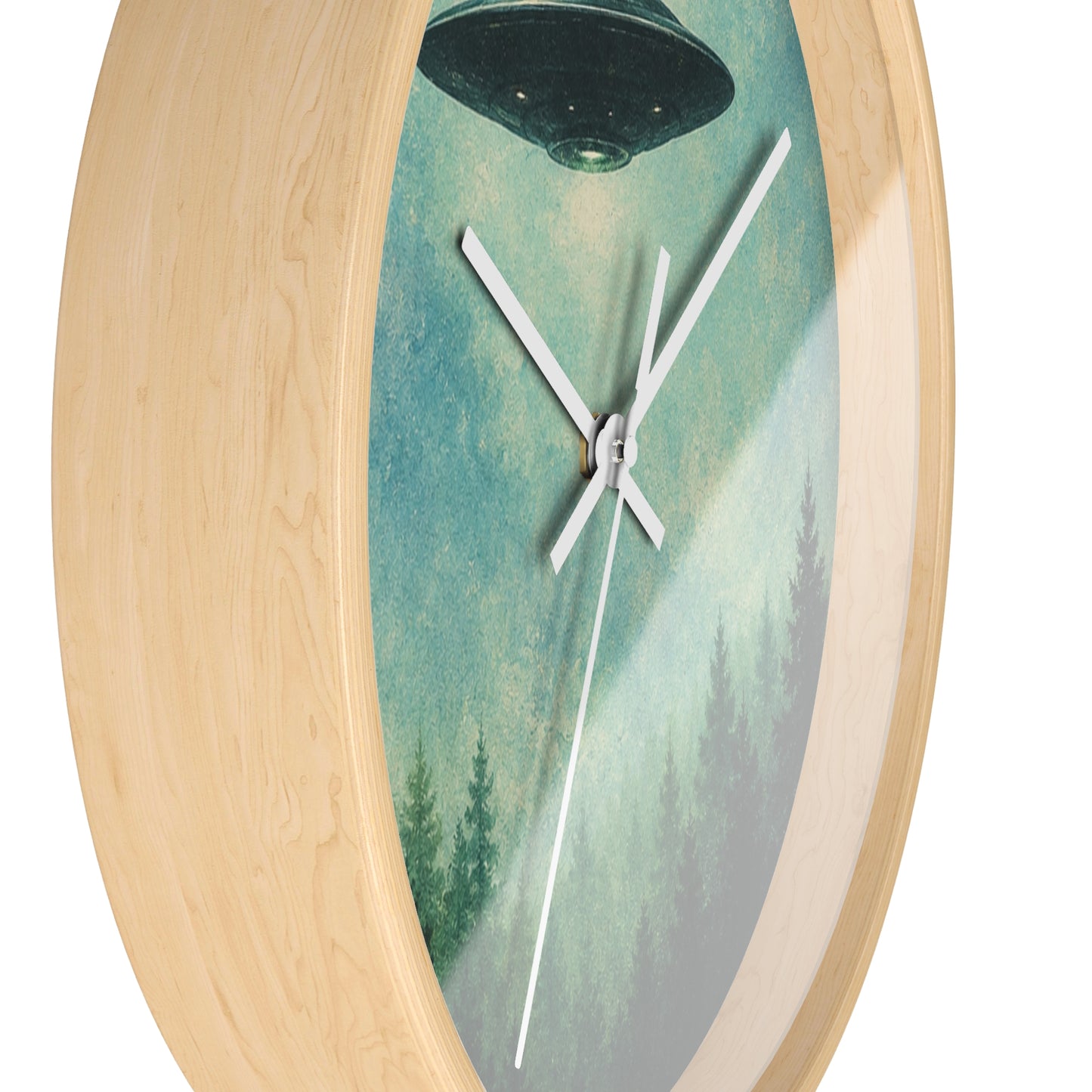 UFO Wall Clock — Retro Alien Spaceship Design